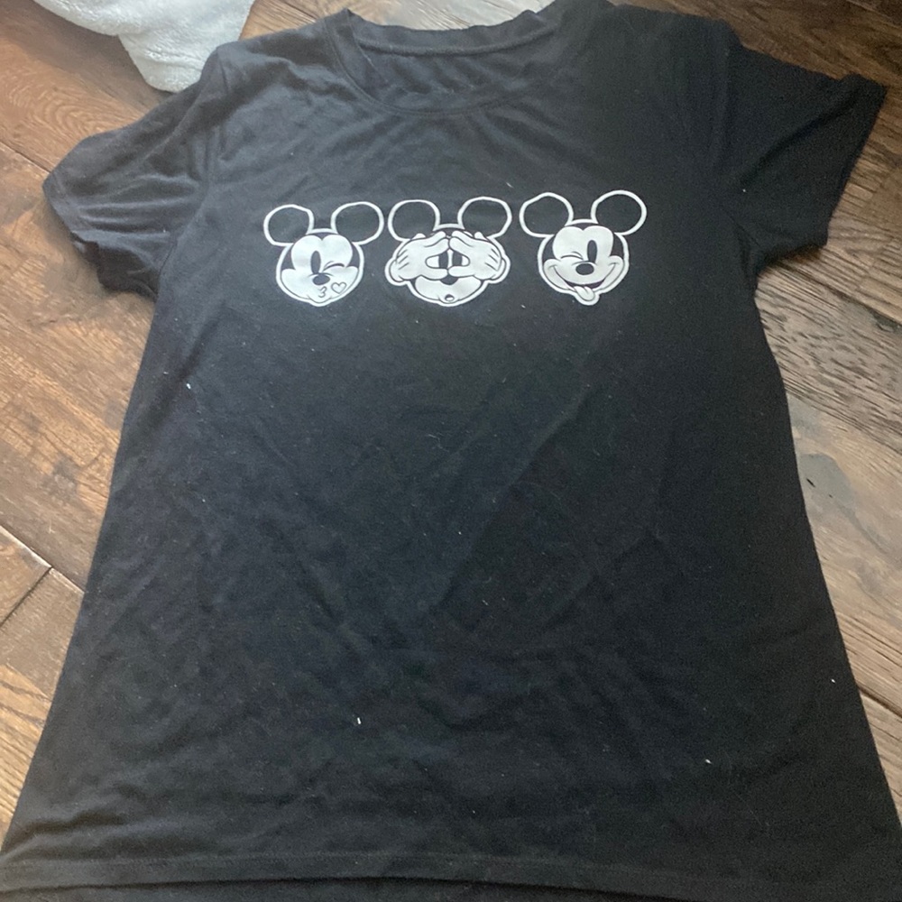 Black Mickey Mouse Disney shirt